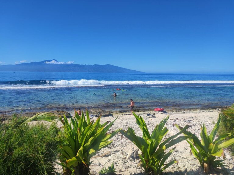 Yoga and meditation retreat in Moorea, French Polynesia