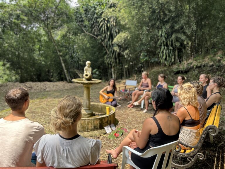 Silent retreat in Colombia with daily yoga, meditation, Reiki and sound therapy