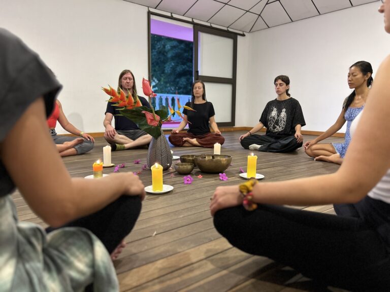 Silent retreat in Colombia with daily yoga and meditation